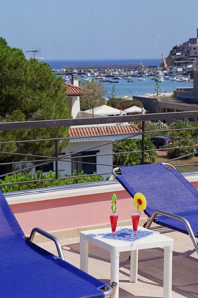 Hotel Mistral Marina di Campo Eksteriør billede