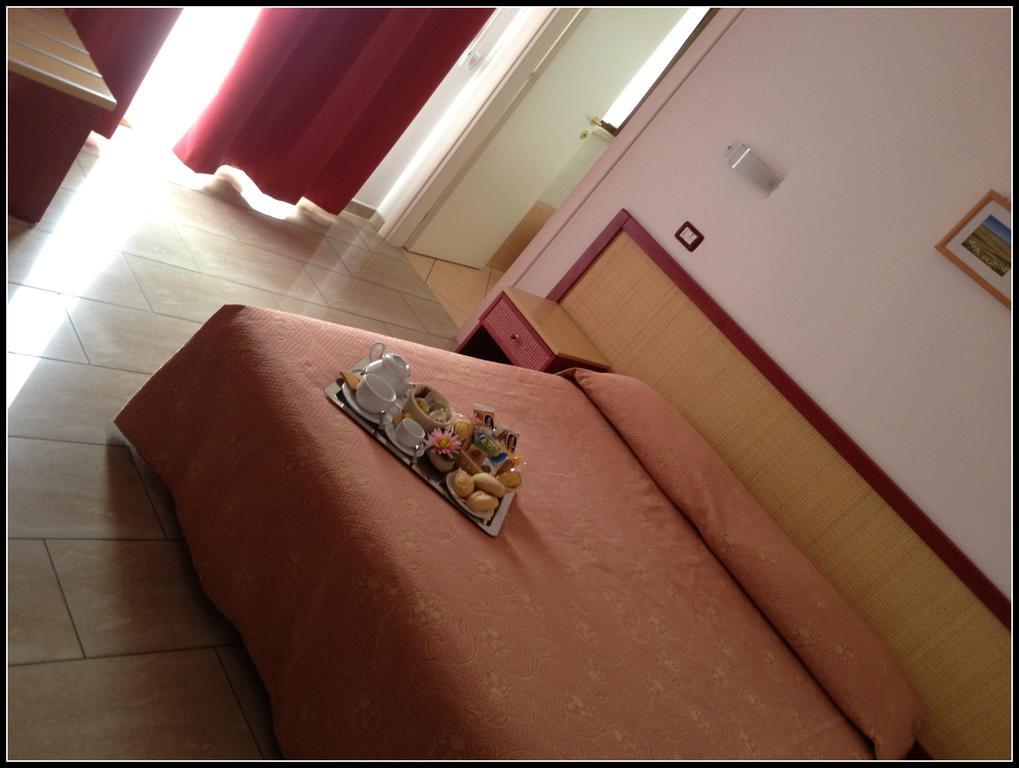 Hotel Mistral Marina di Campo Eksteriør billede