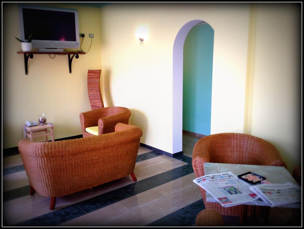 Hotel Mistral Marina di Campo Eksteriør billede