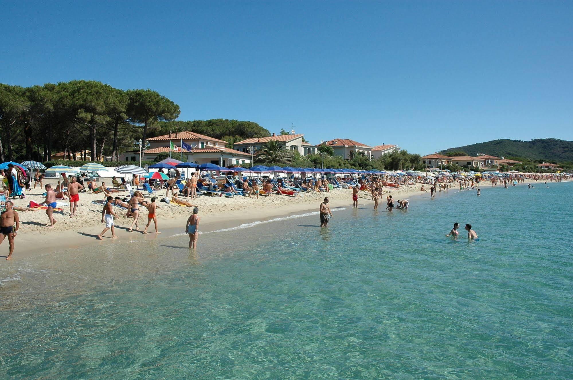 Hotel Mistral Marina di Campo Eksteriør billede